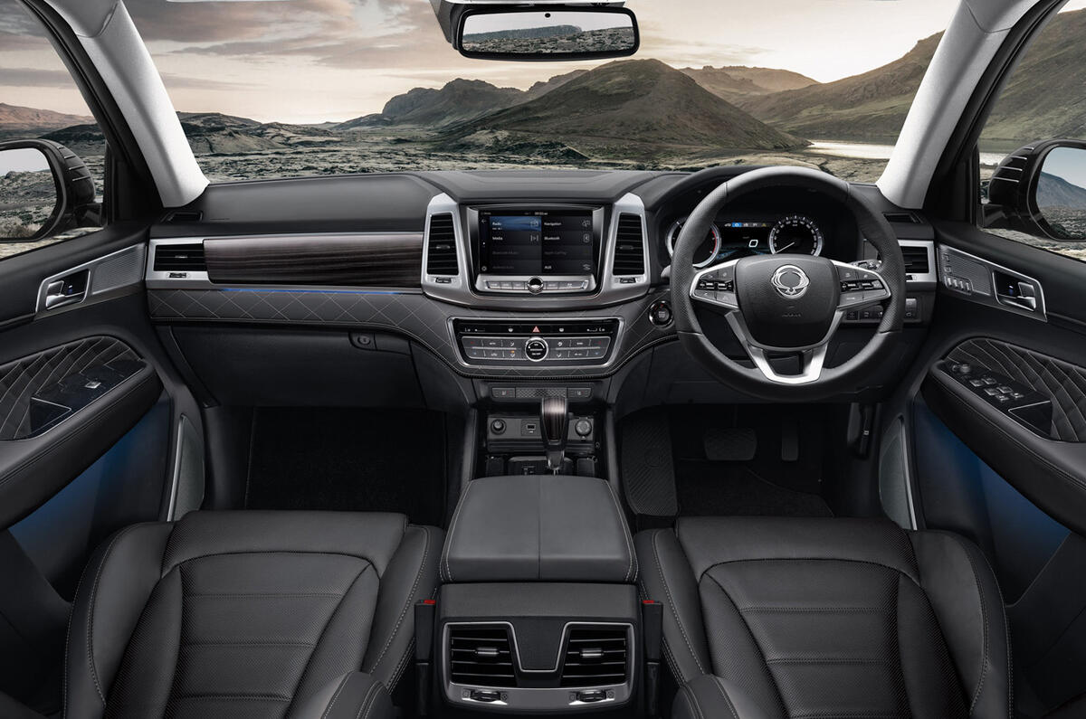 Ssangyong Rexton dashboard