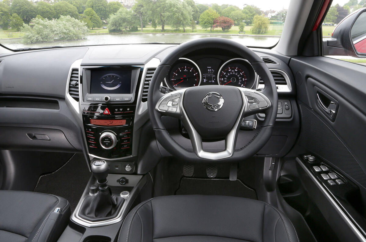 Ssangyong Tivoli dashboard