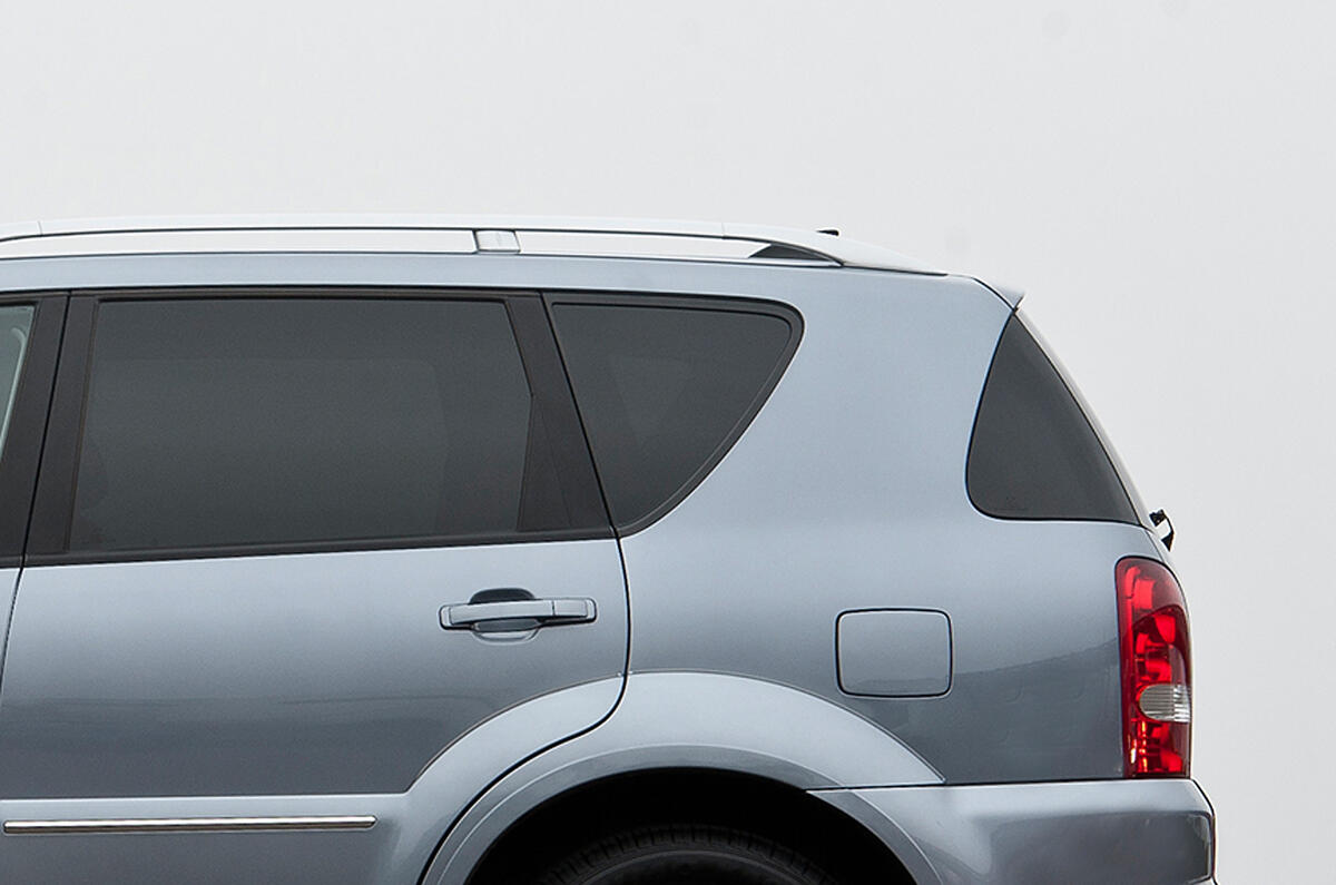 SsangYong Rexton rear end