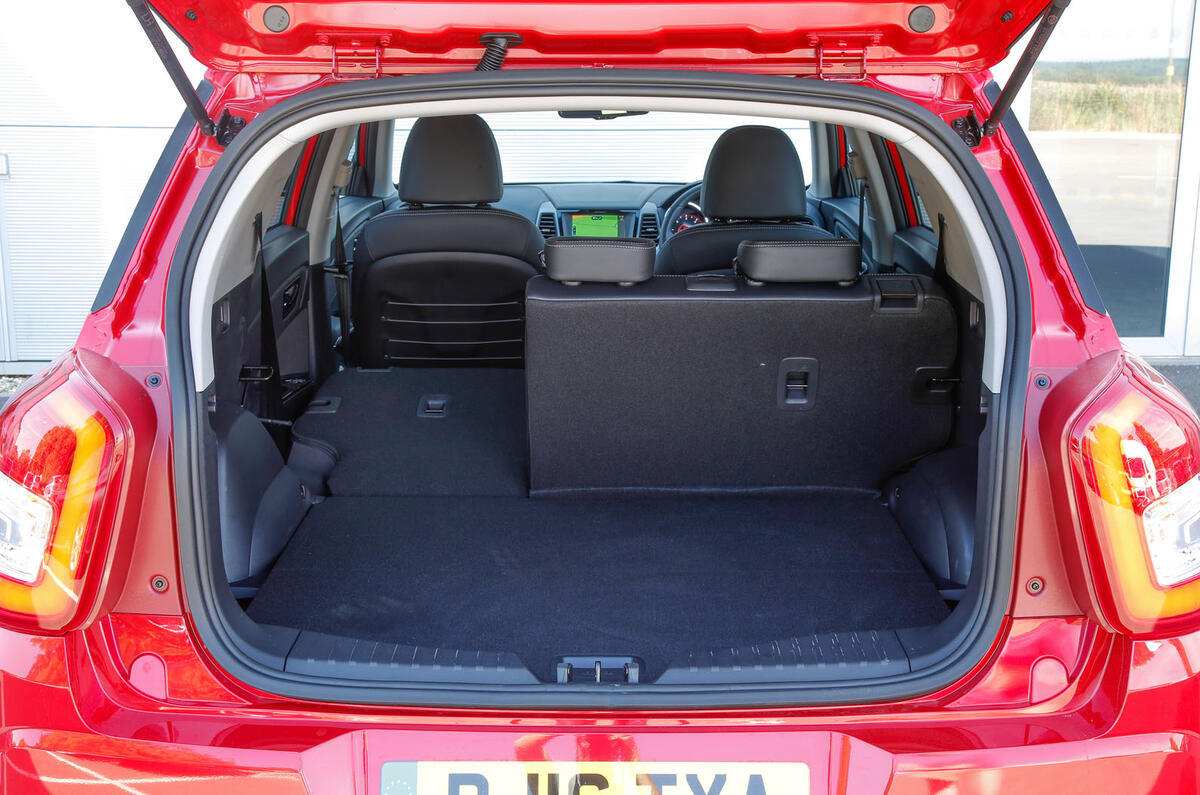 Ssangyong Tivoli XLV boot space