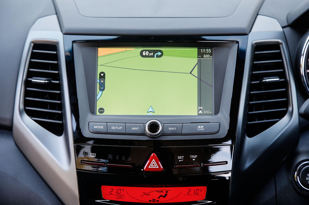 Ssangyong Tivoli XLV infotainment