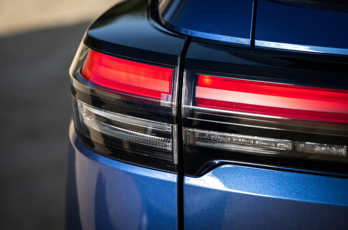 Subaru E Outback review 2026 004