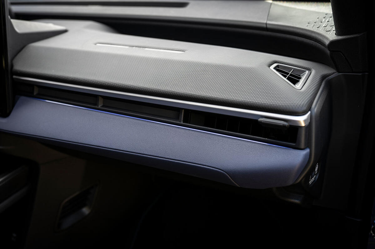 Subaru E Outback review 2026 013