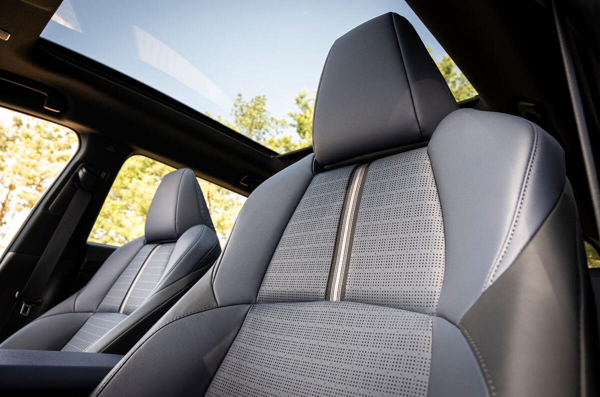 Subaru E Outback review 2026 014