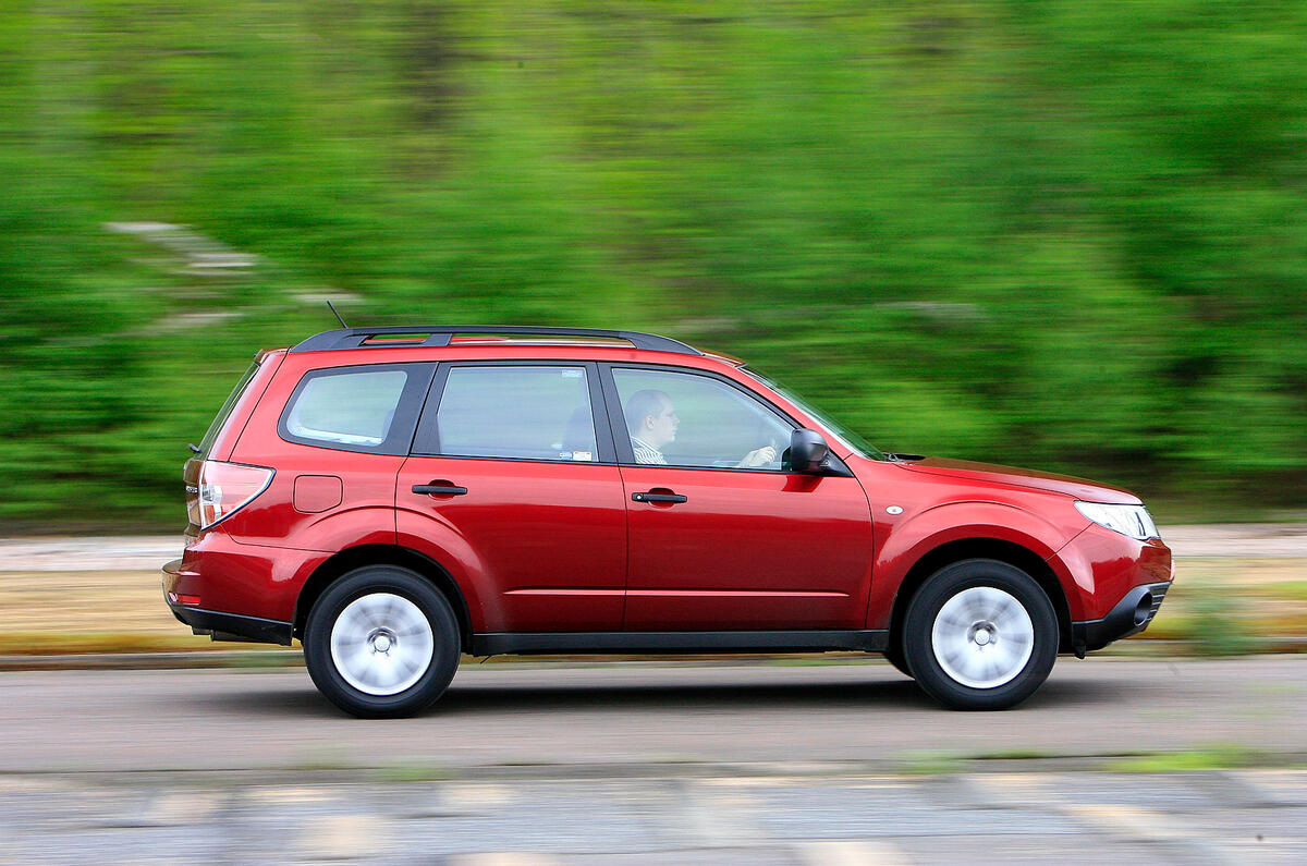 The diesel Forester attracts the most sales, unsuprisingly Subaru Forester side profile