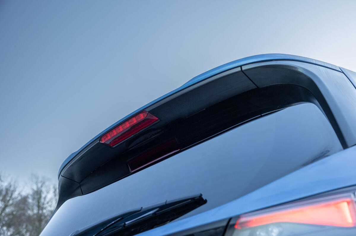 Subaru Forester review 2025 010 spoiler Subaru Forester review 2025 010 spoiler