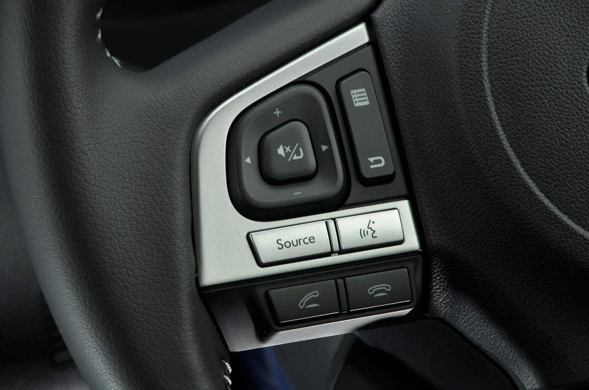 Subaru Forester steering wheel controls