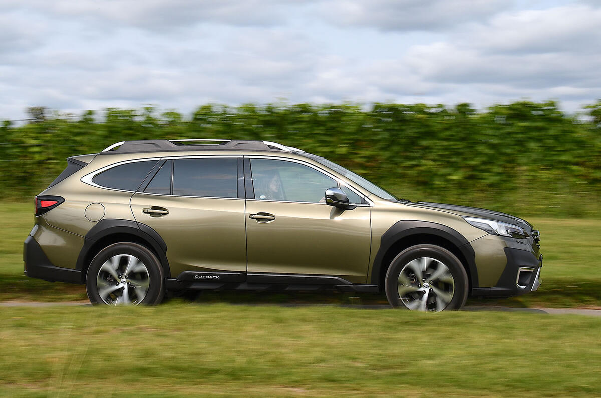 subaru outback review 2023 02 panning subaru outback review 2023 02 panning