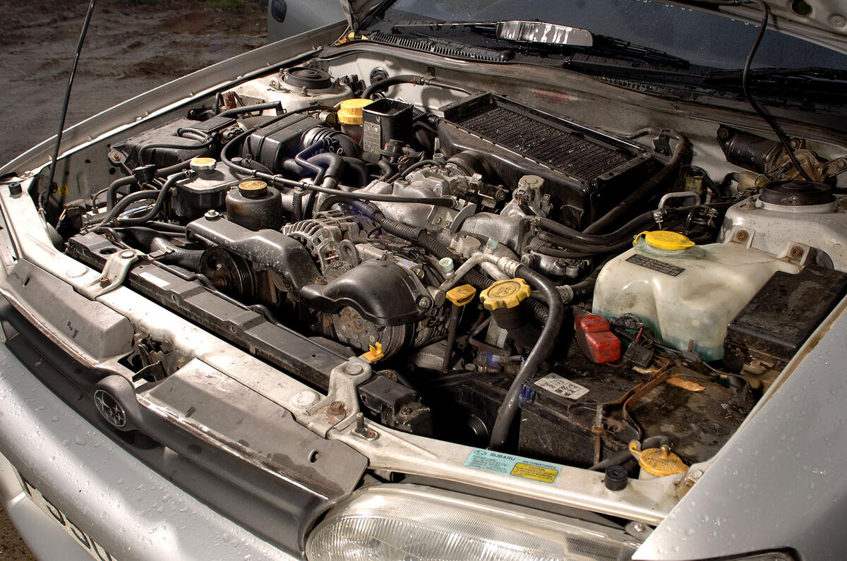 Subaru Impreza 2000 Turbo engine