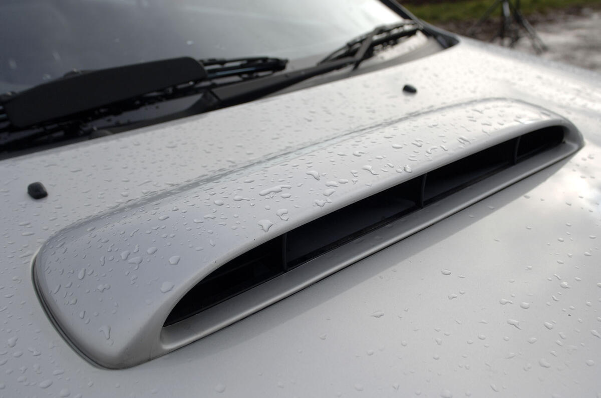 Subaru Impreza 2000 Turbo vent