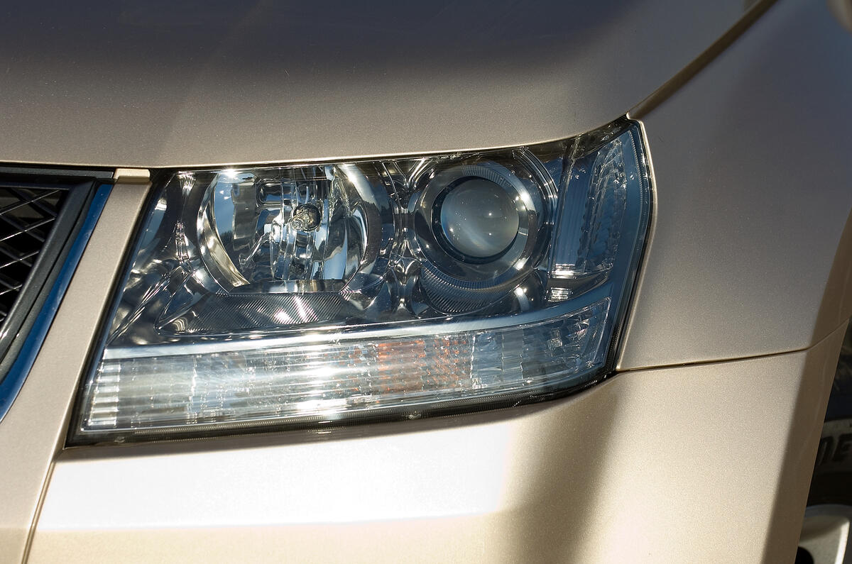Standard halogen headlights very effective, especially on full beam Suzuki Grand Vitara headlights