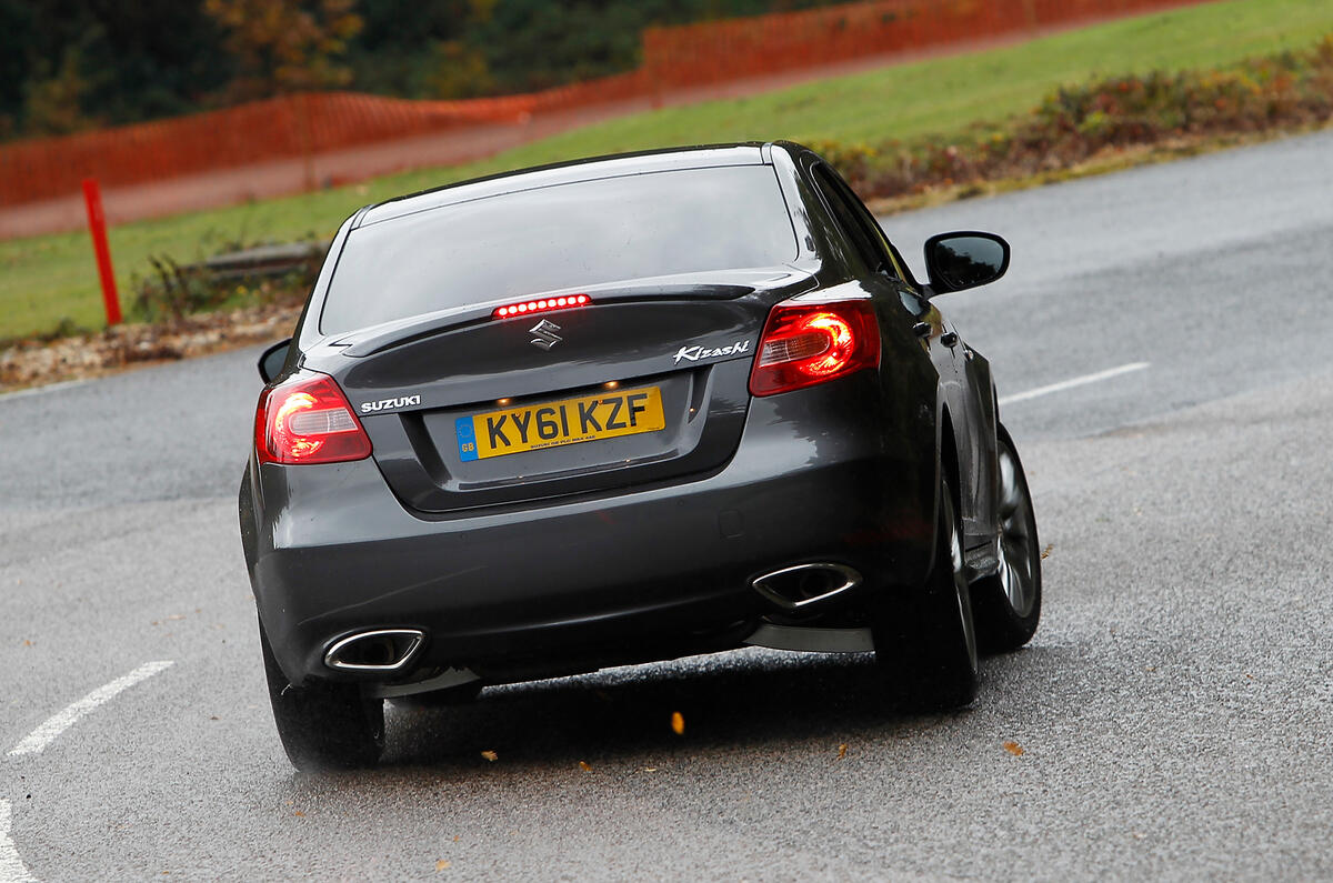 The Kizashi’s handling is excellent Suzuki Kizashi rear cornering
