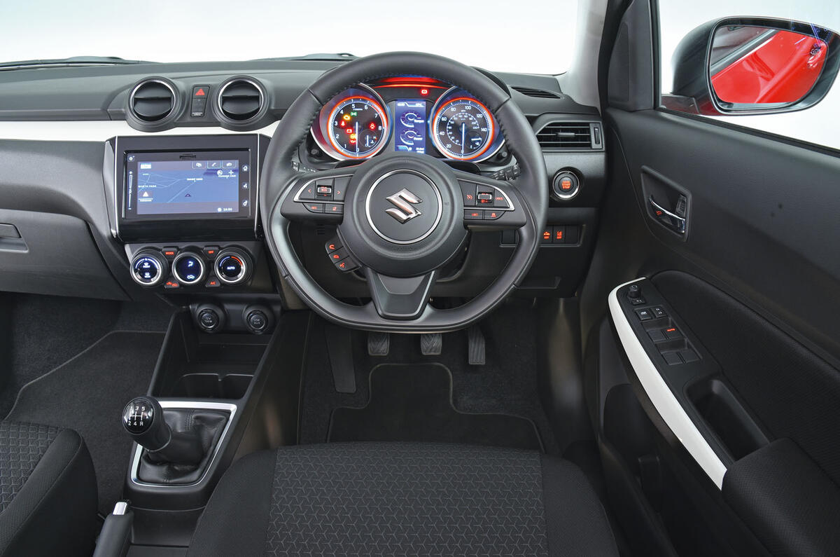 Suzuki Swift dashboard