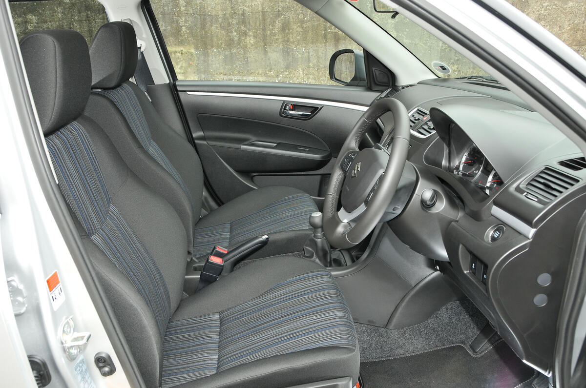 Suzuki Swift interior