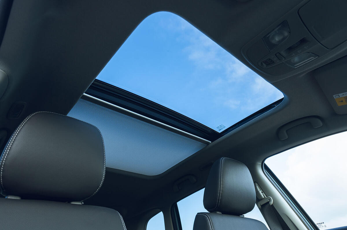 Suzuki Vitara review 2025 010 sunroof Suzuki Vitara review 2025 010 sunroof