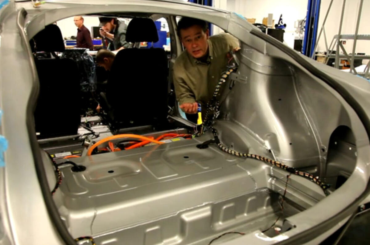 no title Detroit motor show: Tesla Model S tech