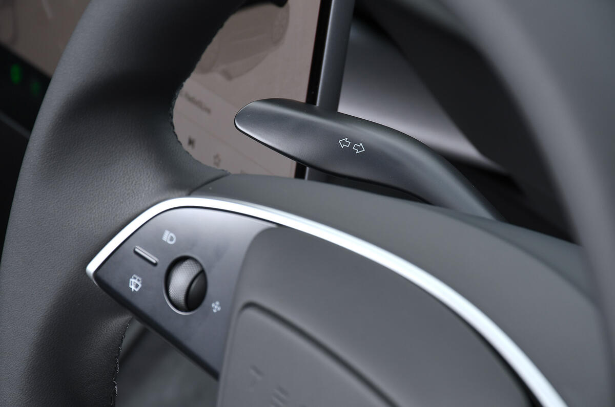 Tesla Model 3 Dual Moter 2025 jb16