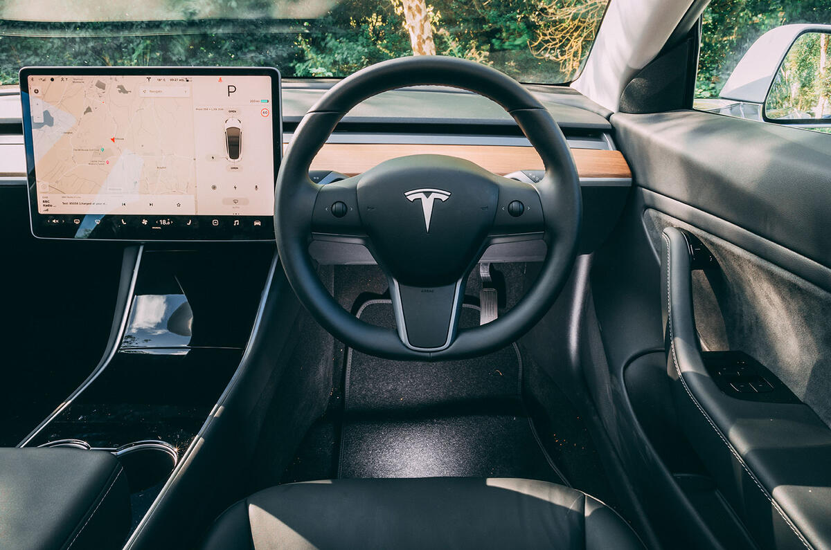 Tesla Model 3 RT 20191620 Tesla Model 3 RT 20191620