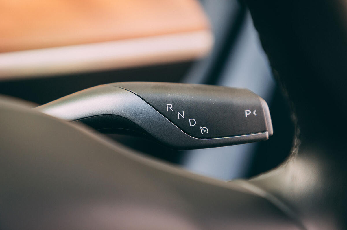 Tesla Model 3 RT 20191621 Tesla Model 3 RT 20191621