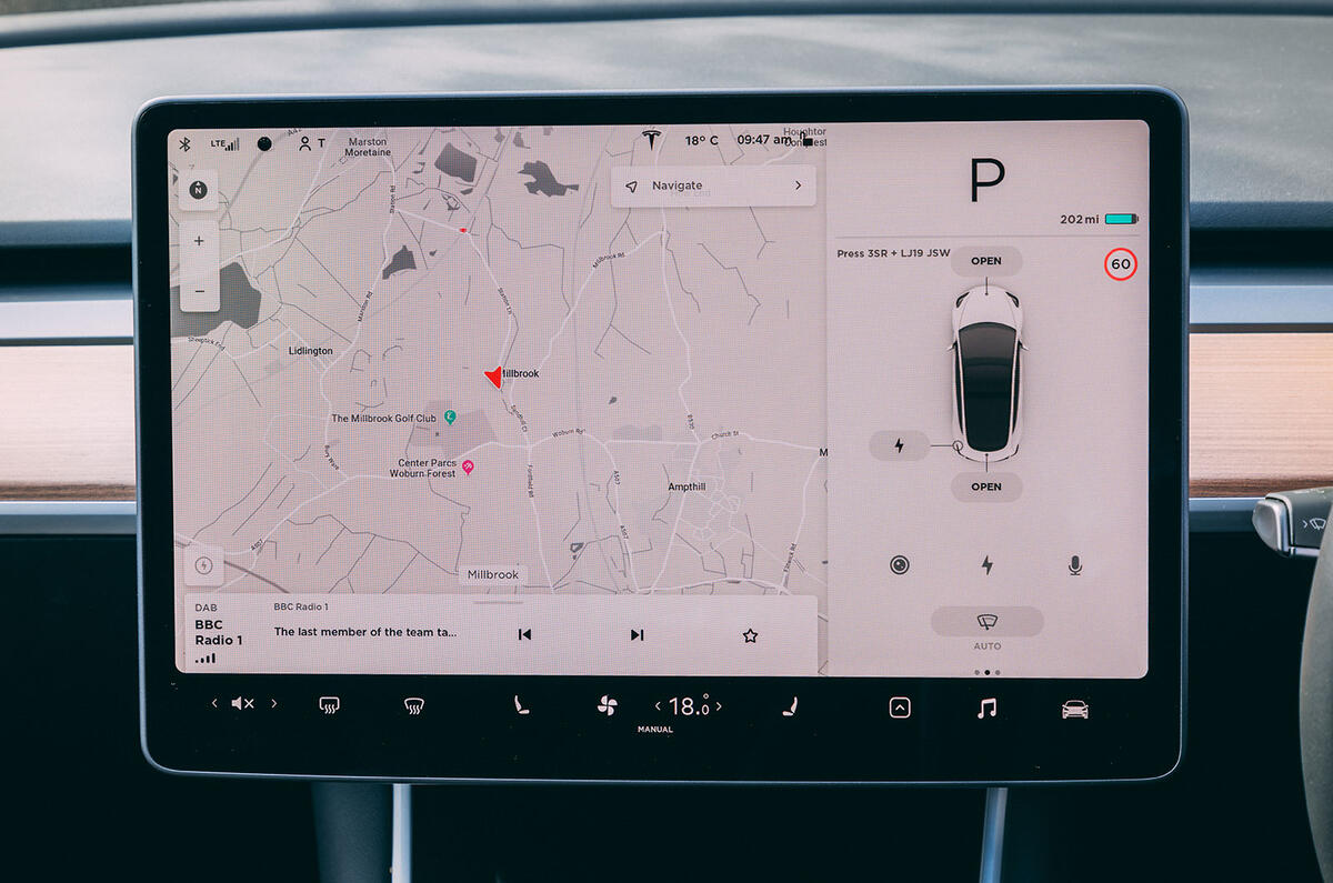 Tesla Model 3 RT 20191622 Tesla Model 3 RT 20191622