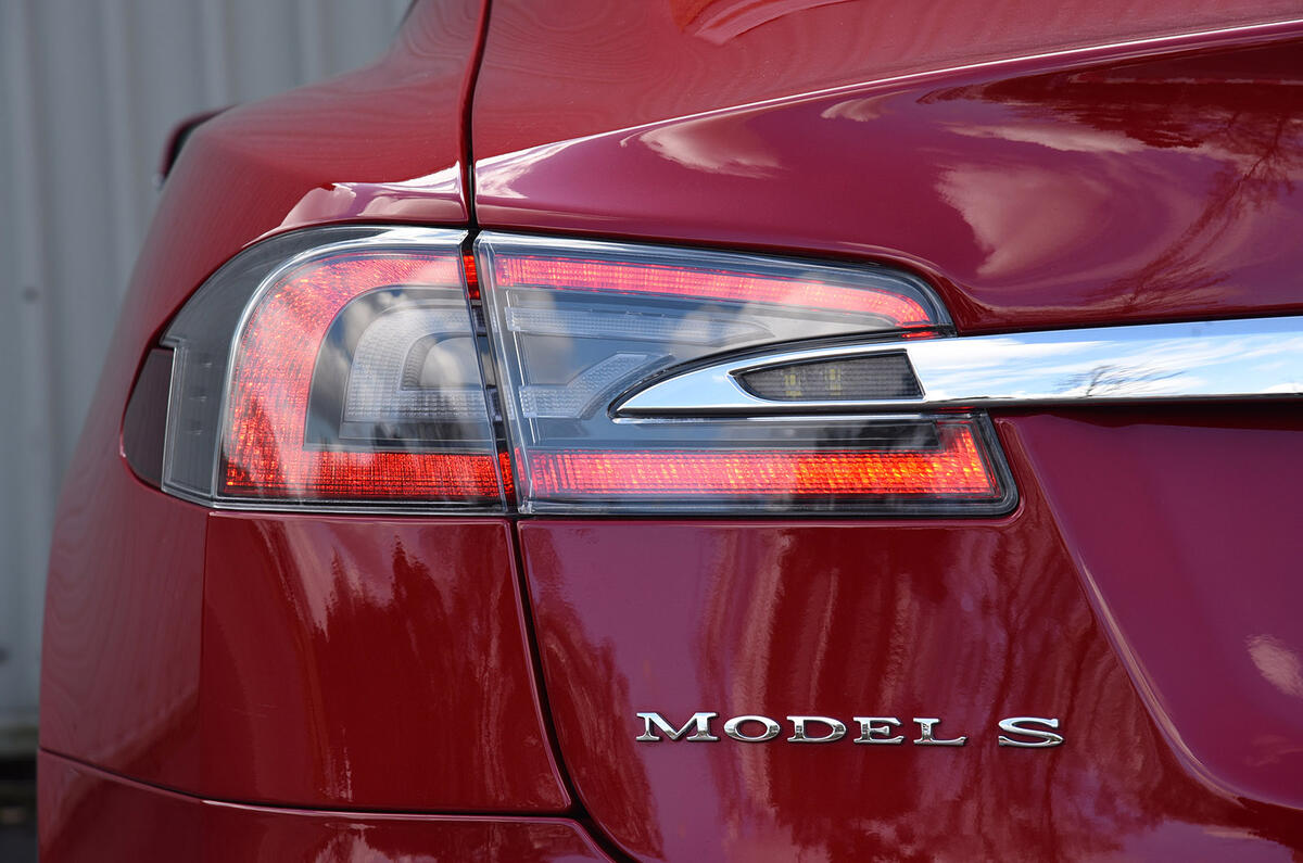 Tesla Model S P90D LED tailight