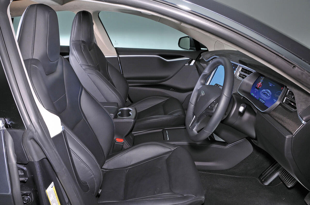 Tesla Model S 95D interior