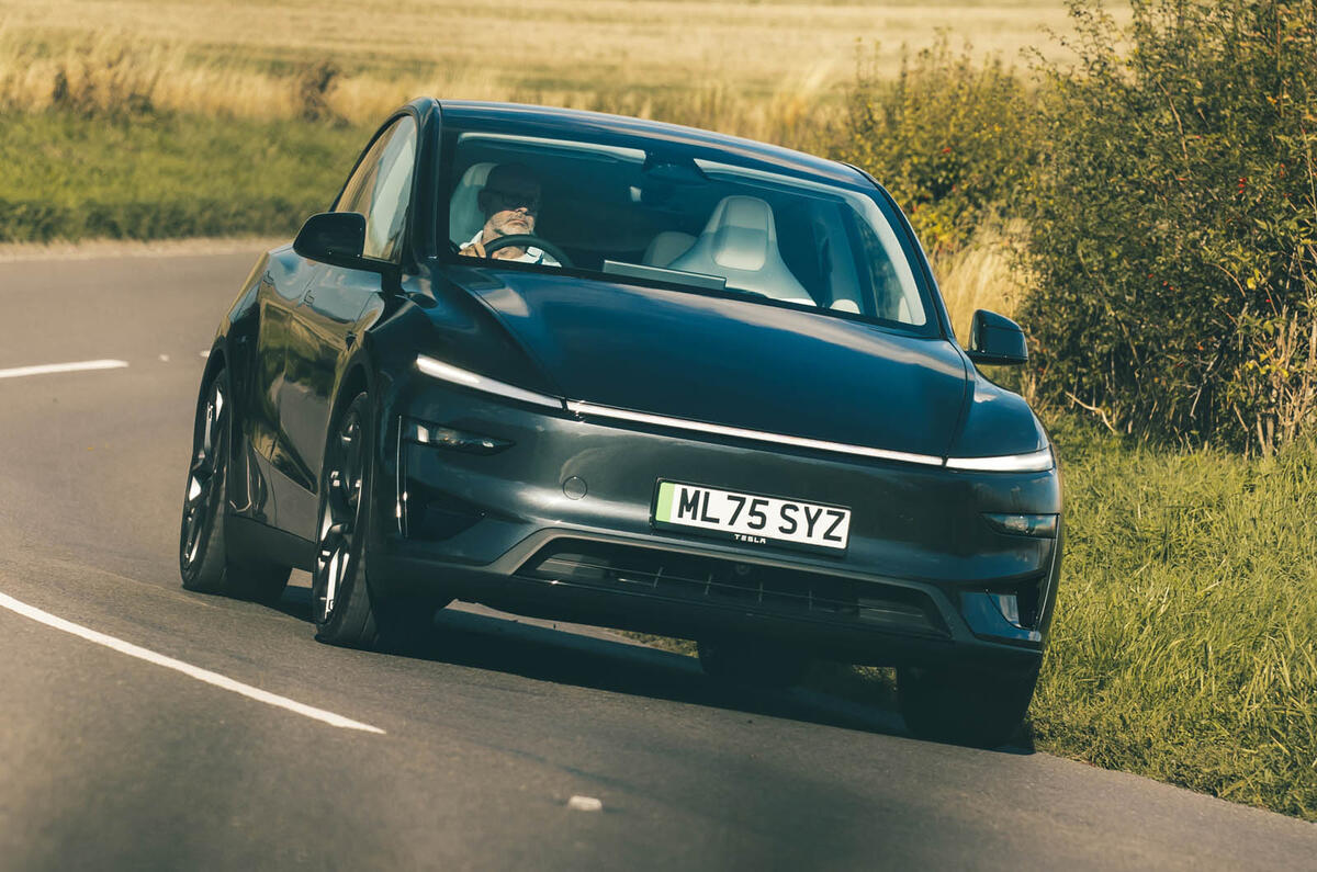 Tesla Model Y Performance  review 001