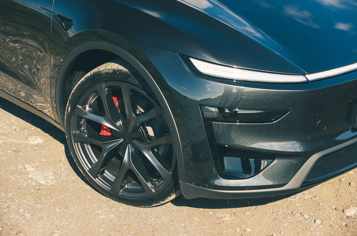 Tesla Model Y Performance  review 006