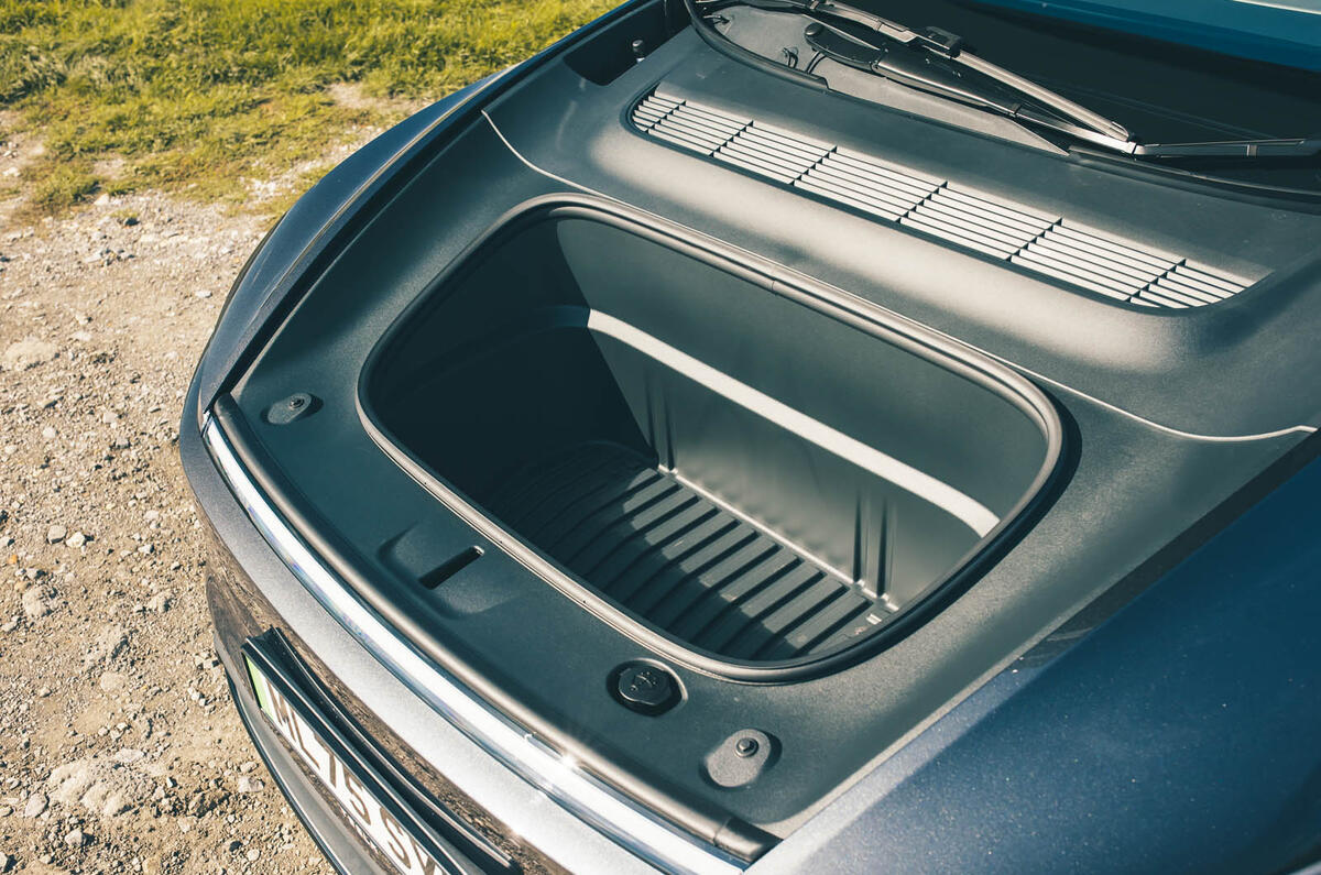 Tesla Model Y Performance  review 023