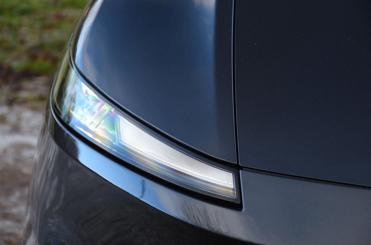 Tesla Moel Y Standard review 2026004