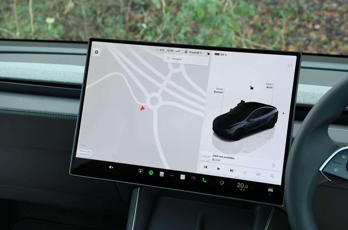 Tesla Moel Y Standard review 2026008