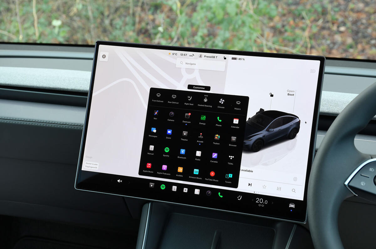 Tesla Moel Y Standard review 2026009