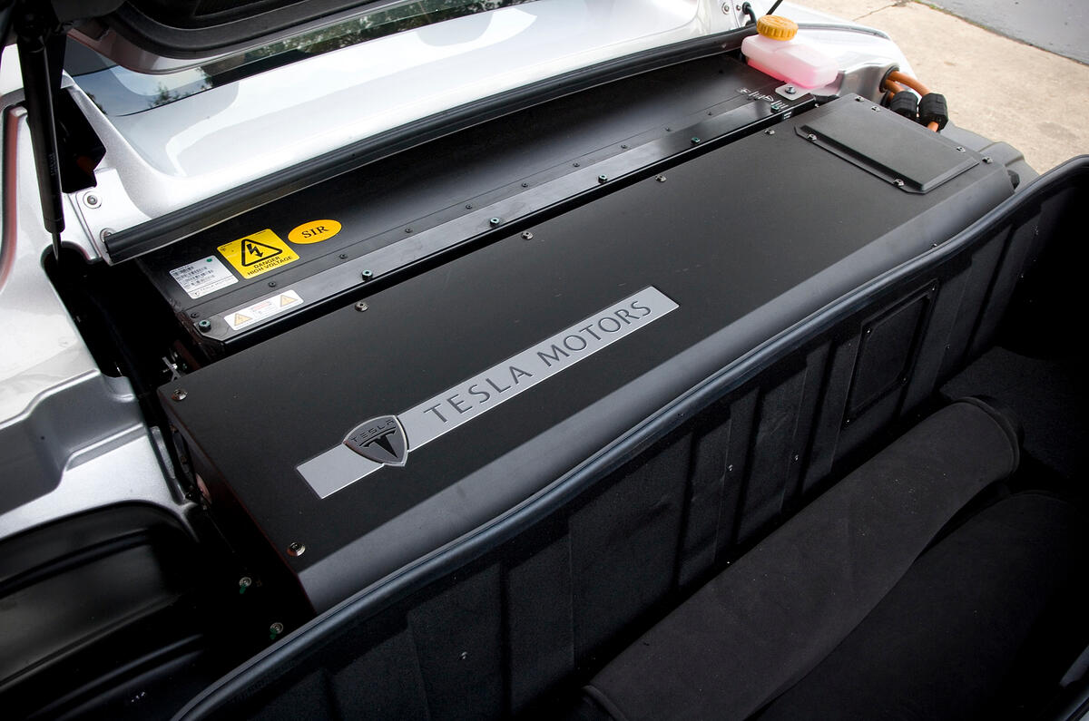 The Tesla motor produces its full 276lb ft the instant it starts spinning Tesla Roadster electric motor