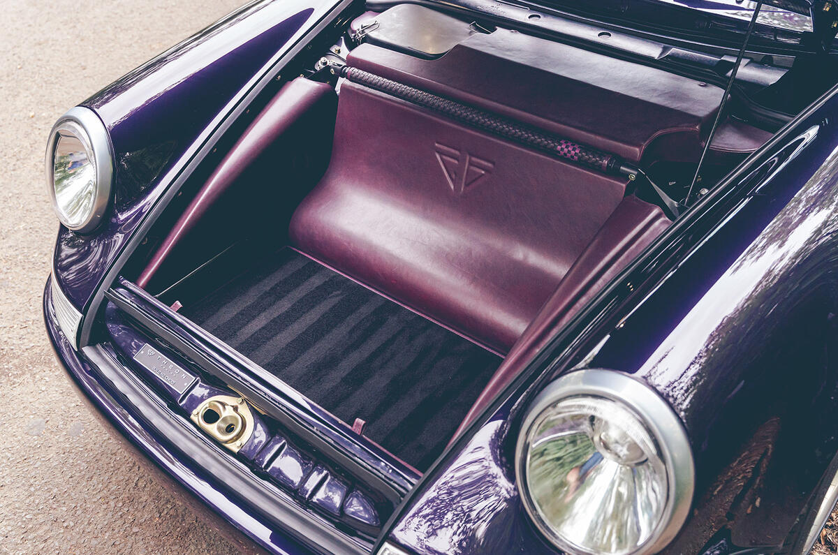 theon design porsche 911 13 boot theon design porsche 911 13 boot