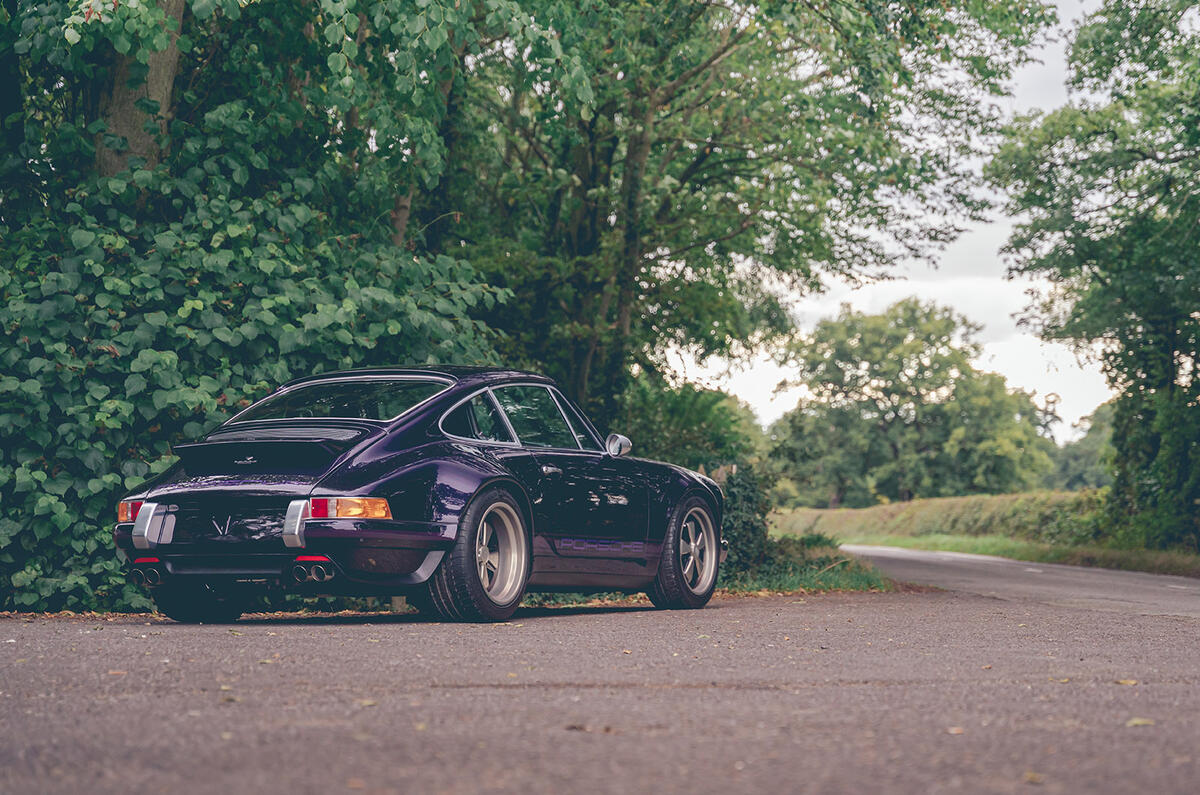 theon design porsche 911 21 back static theon design porsche 911 21 back static