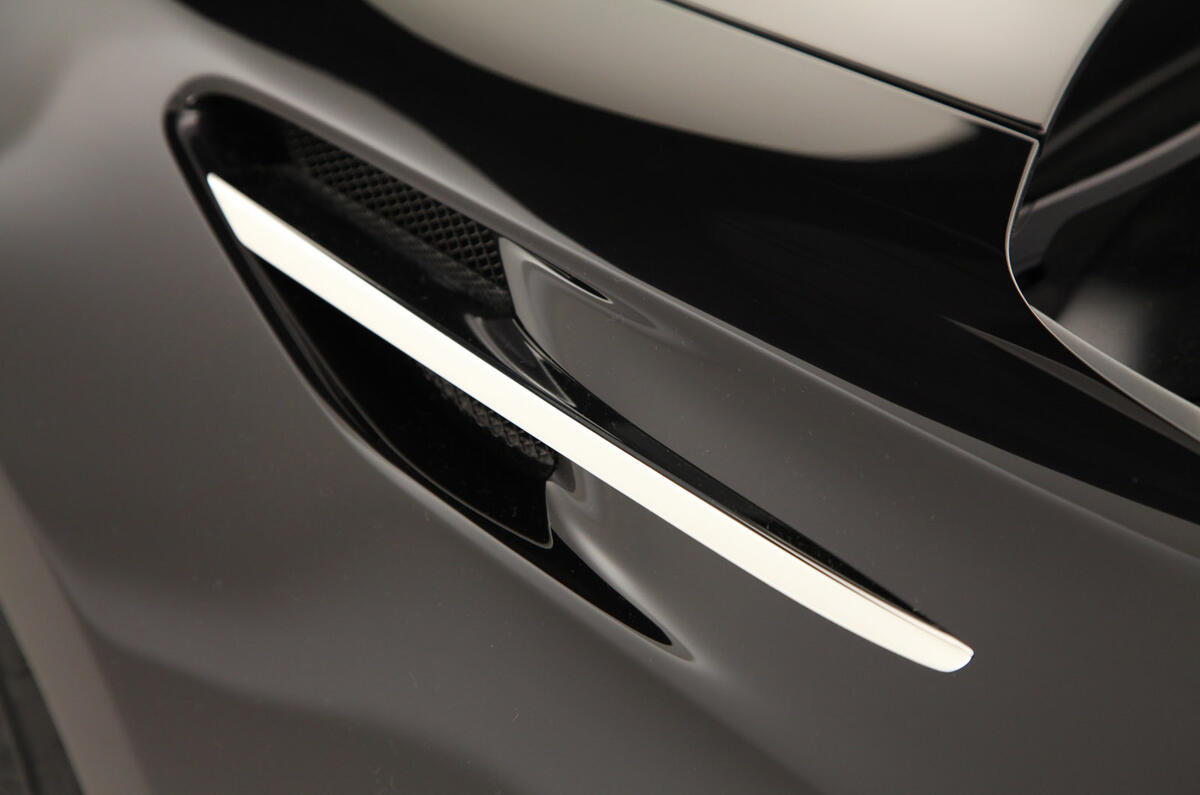 no title Toyota FT-86 - under the skin