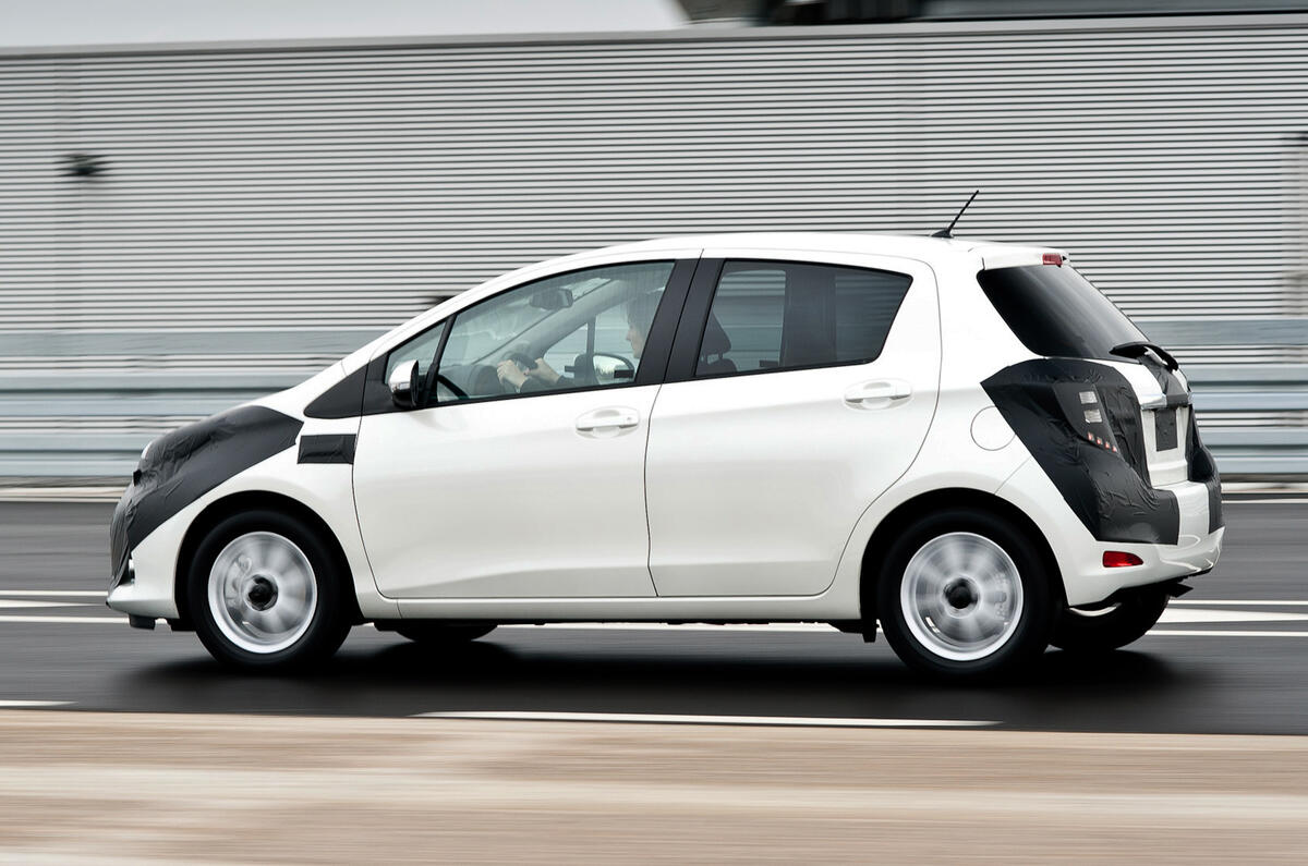 Toyota Yaris Hybrid: first pictures