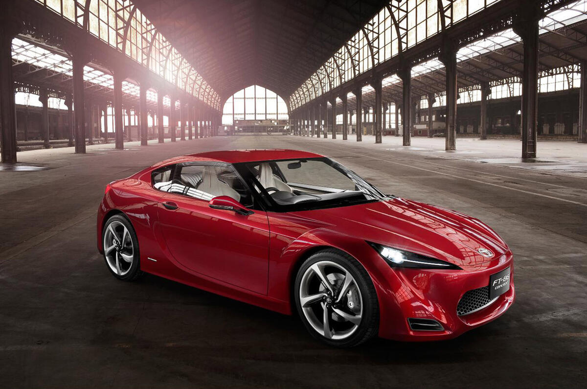 Toyota plans new sports saloon