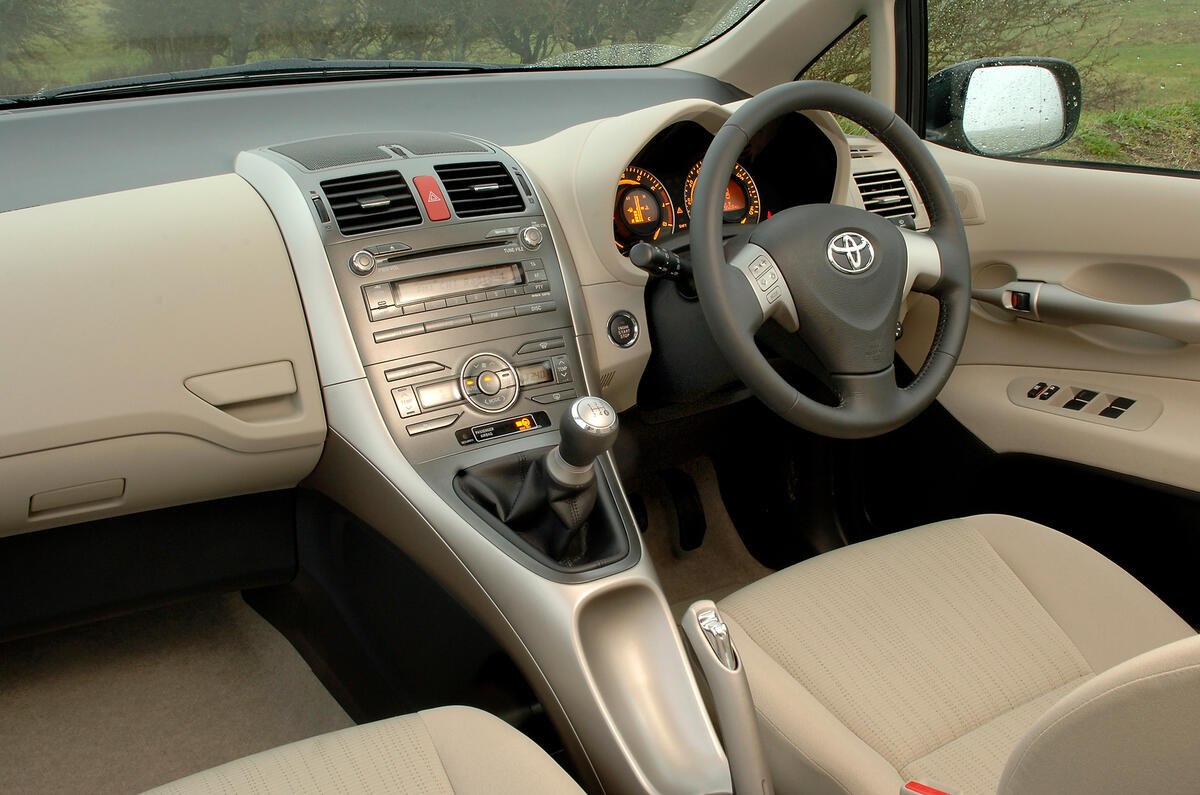 Hopeless. Hard, flat and  uncomfortable. Did they  actually sit on them during the development process? Toyota Auris interior