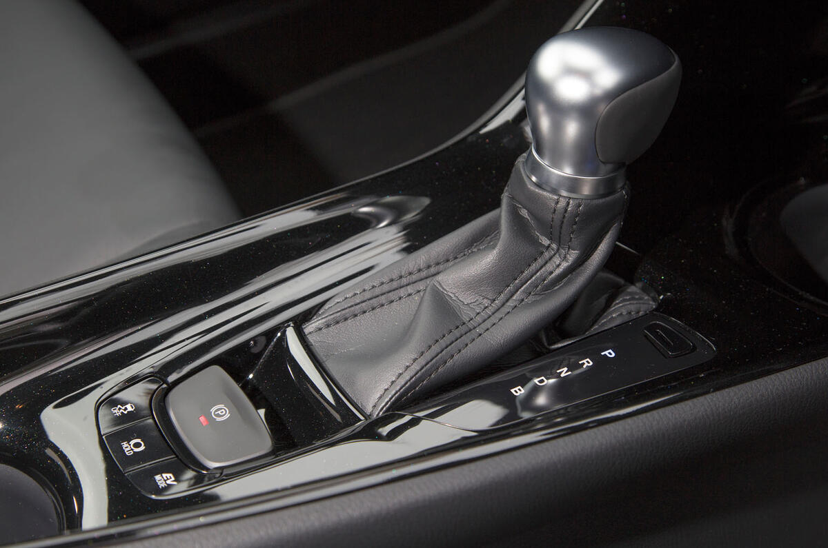 Toyota C-HR automatic gearbox