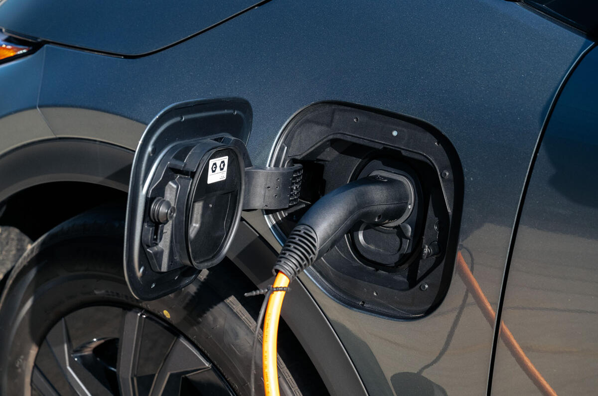 Toyota C HR review 2026 010