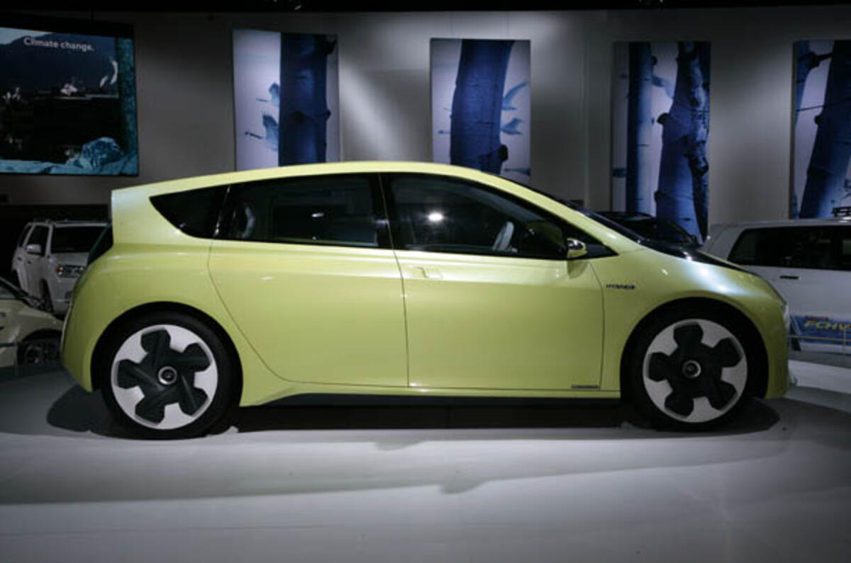 no title Toyota plans 'sporty' hybrids