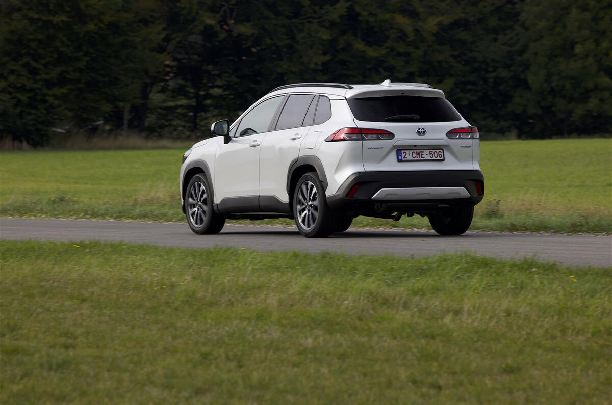 toyota corolla cross 09 back tracking toyota corolla cross 09 back tracking