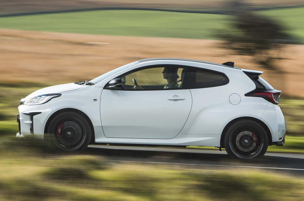Toyota GR Yaris 2020 side pan raod Toyota GR Yaris 2020 side pan raod