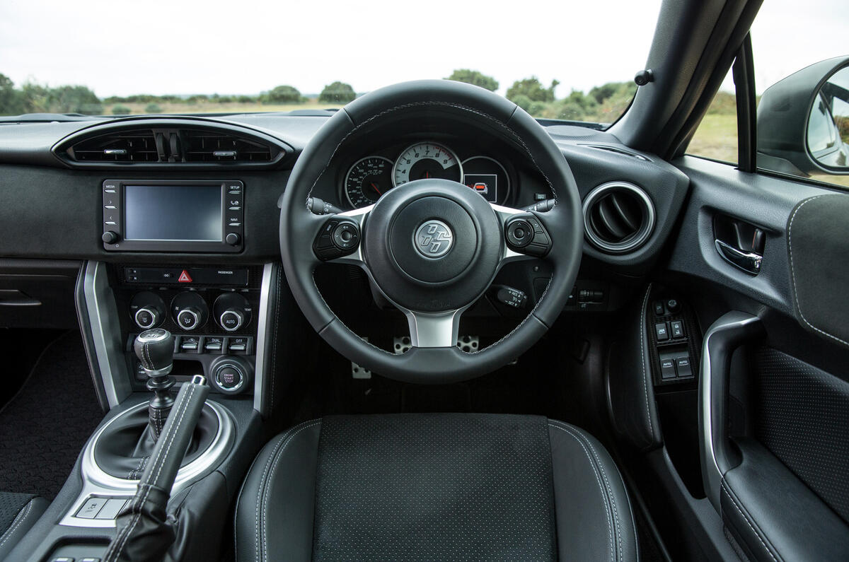 Toyota GT86 dashboard