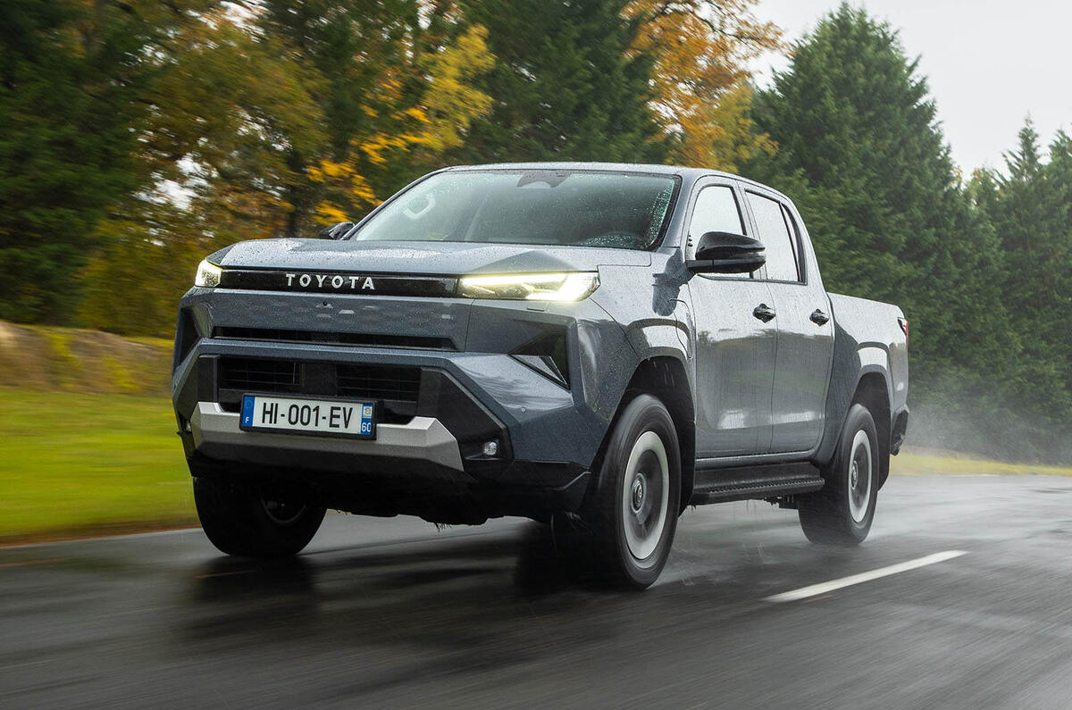 Toyota Hilix electric review 01