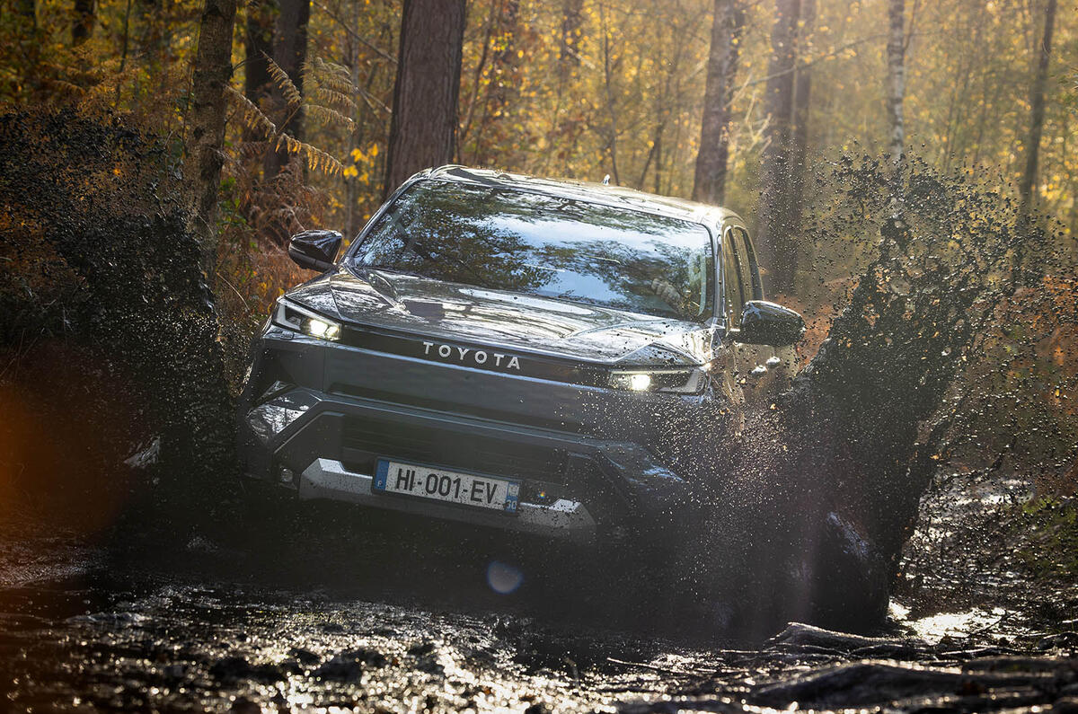 Toyota Hilix electric review 07