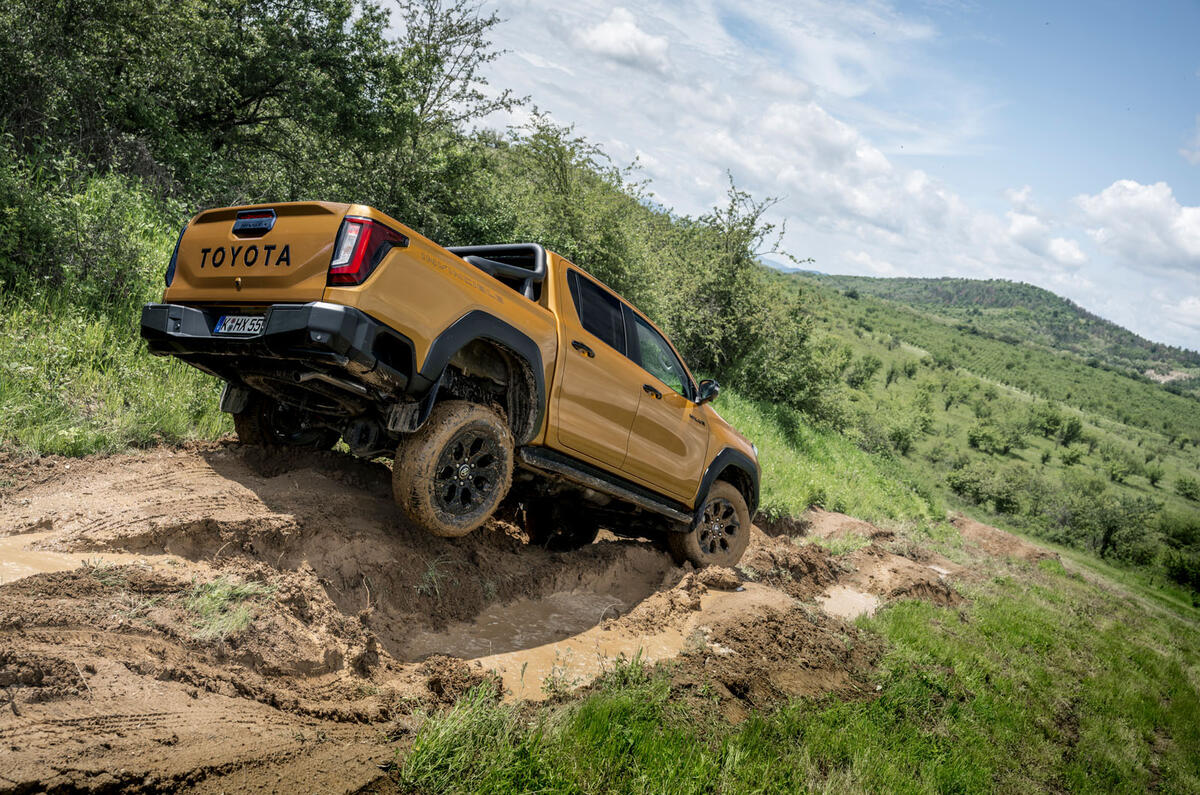 Toyota Hilux Hybrid review 2026 25