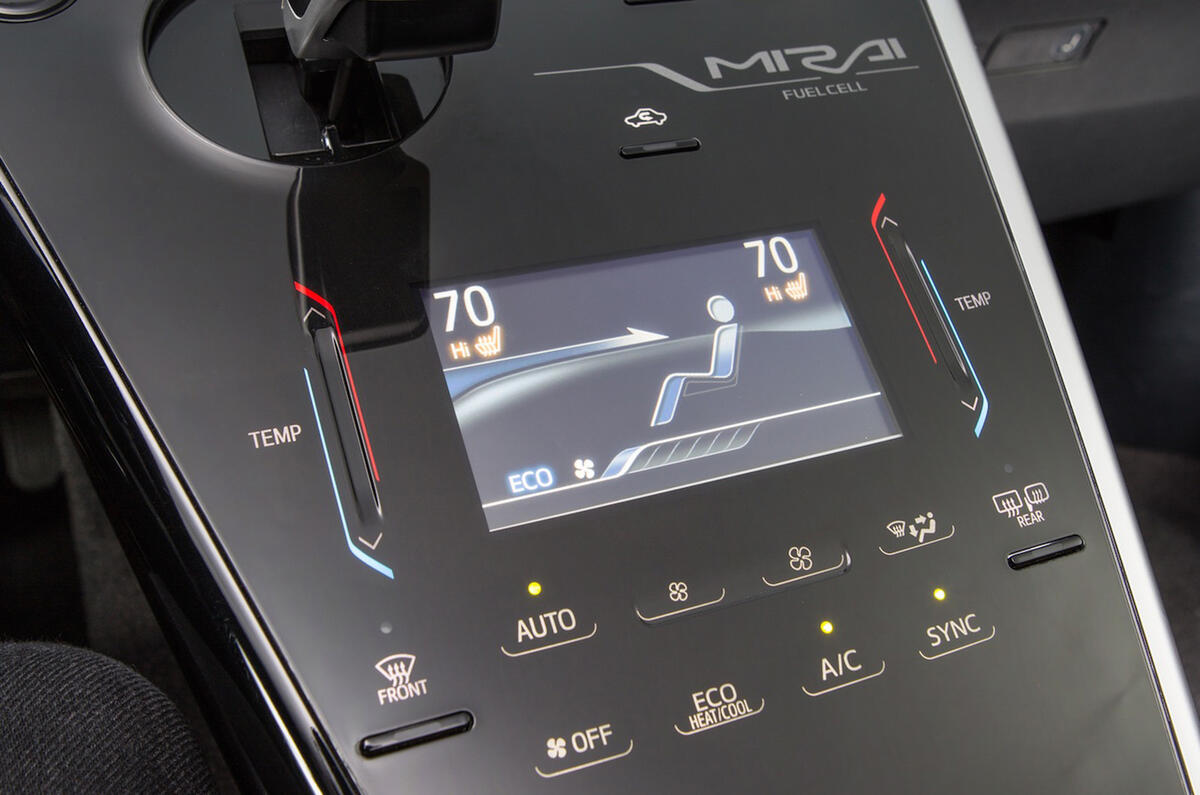 Hydrogen-powered Toyota FCV to be called Mirai for 2015 launch