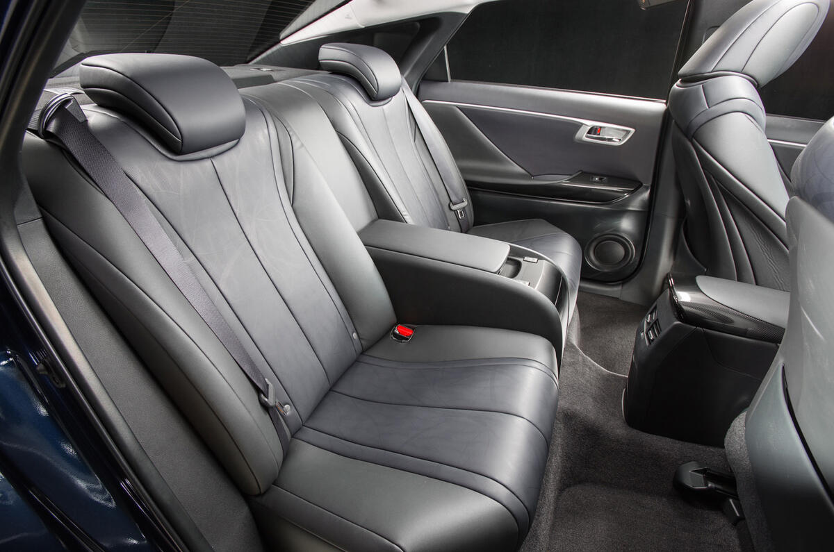 Hydrogen-powered Toyota FCV to be called Mirai for 2015 launch